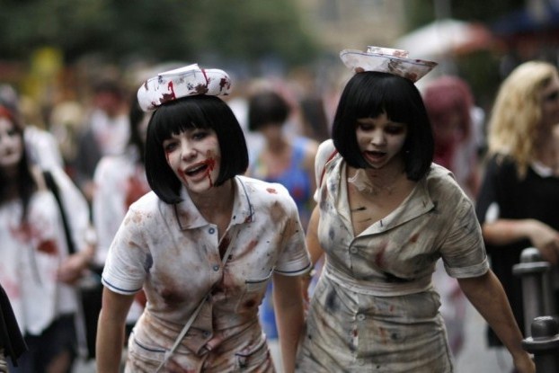 Парад Зомби Доктора Кровь