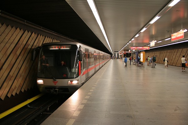 Станция Метро Прага Чехия